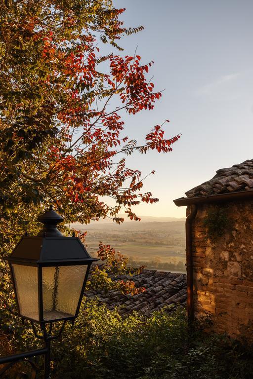 Relais Borgo Lizori Country House Campello sul Clitunno Ngoại thất bức ảnh