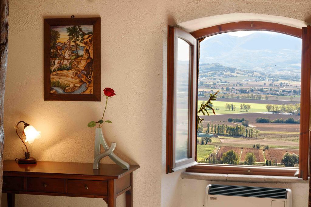 Relais Borgo Lizori Country House Campello sul Clitunno Ngoại thất bức ảnh