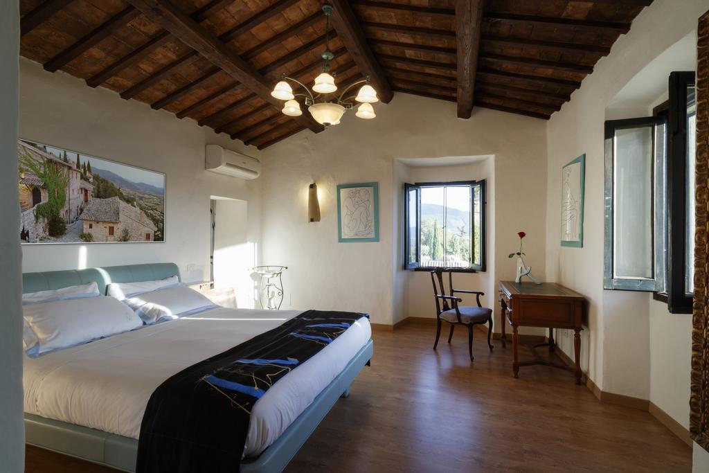 Relais Borgo Lizori Country House Campello sul Clitunno Ngoại thất bức ảnh