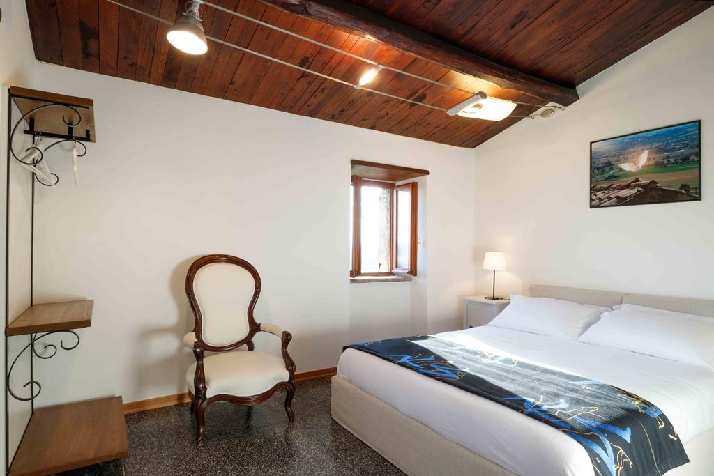 Relais Borgo Lizori Country House Campello sul Clitunno Ngoại thất bức ảnh