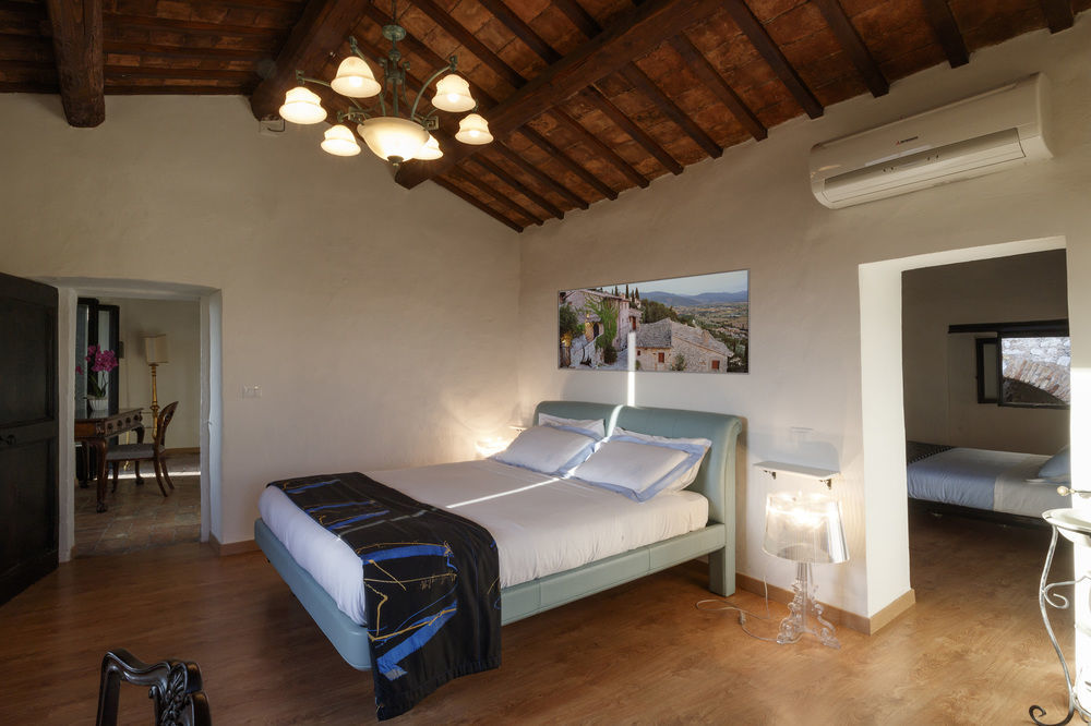 Relais Borgo Lizori Country House Campello sul Clitunno Ngoại thất bức ảnh