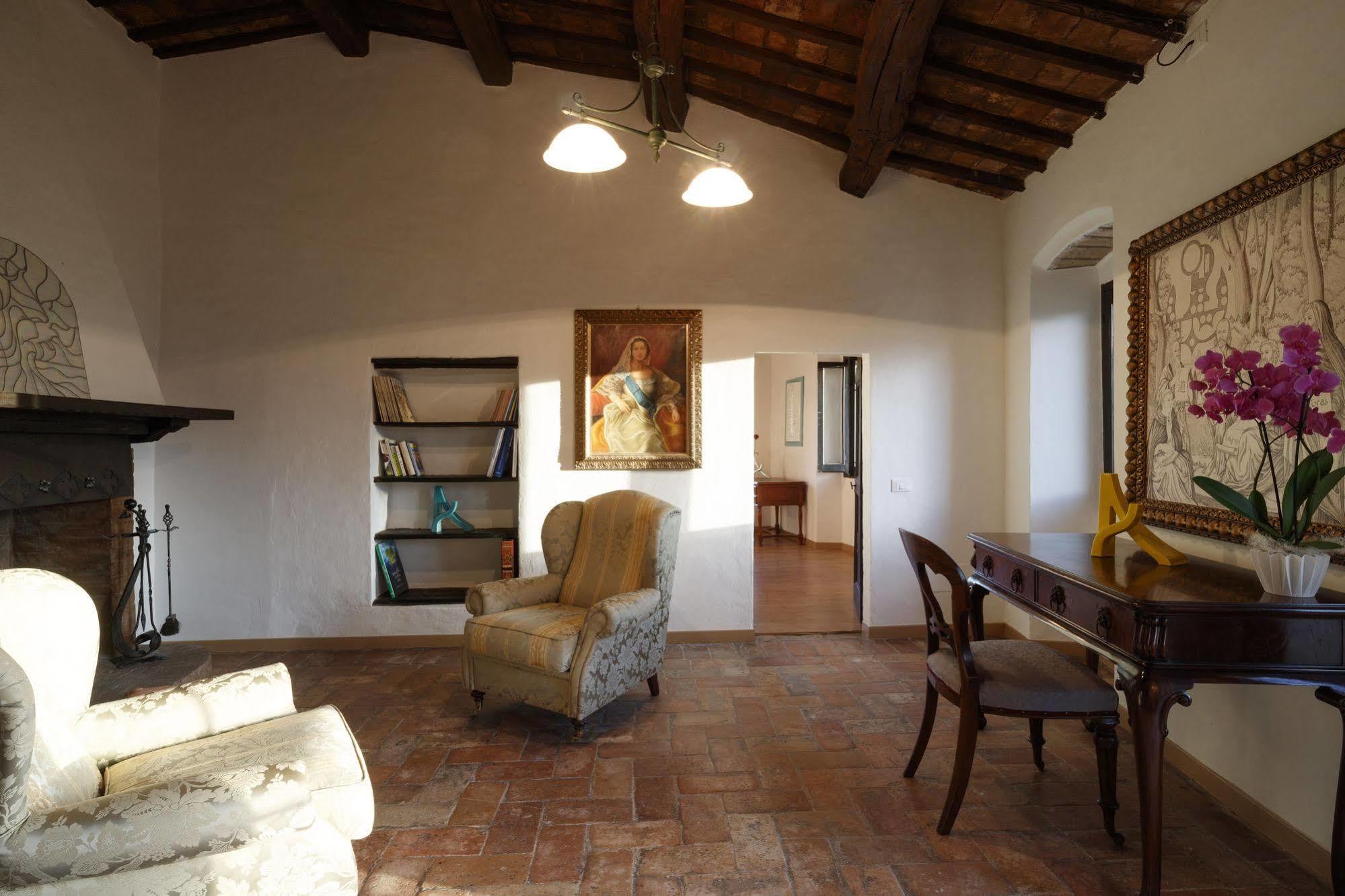Relais Borgo Lizori Country House Campello sul Clitunno Ngoại thất bức ảnh
