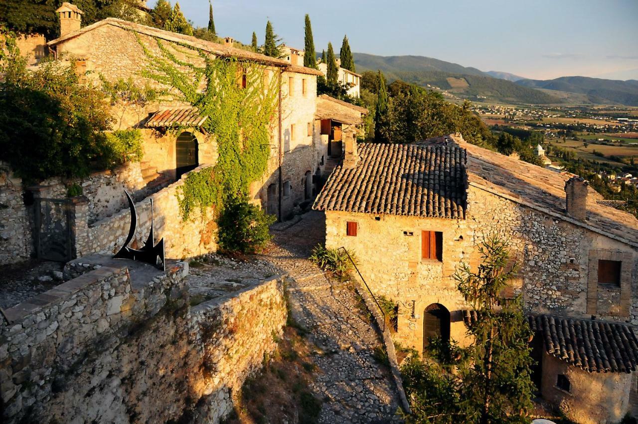 Relais Borgo Lizori Country House Campello sul Clitunno Ngoại thất bức ảnh